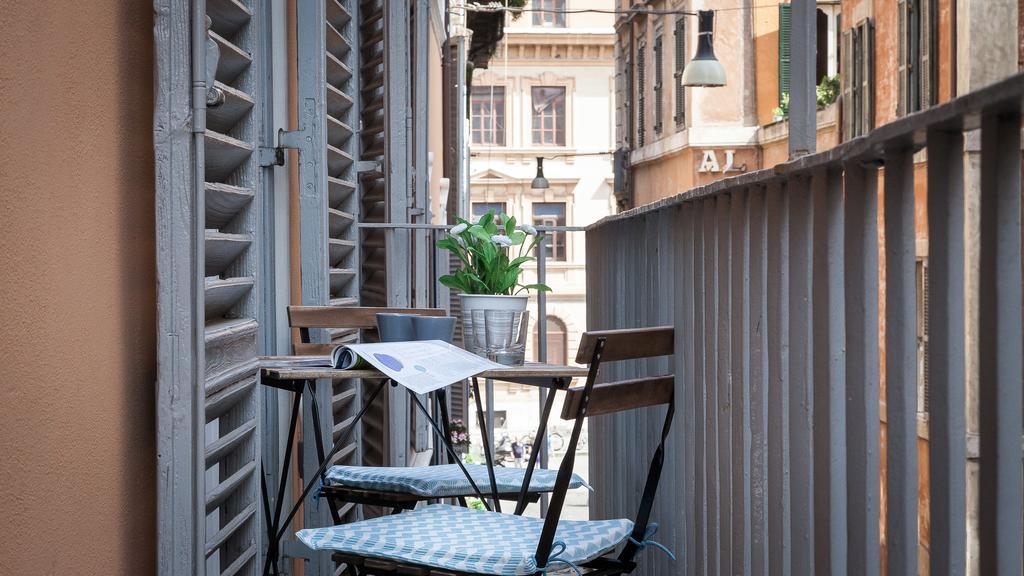 Arenula Balcony Apartment Рим Екстериор снимка